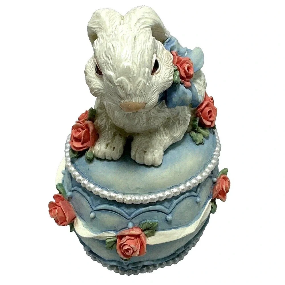 Heritage House Melodies The County Fair‎ Collection Love Story Musical Bunny
